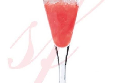 Stylish and Sustainable Plastic Cocktail Cups